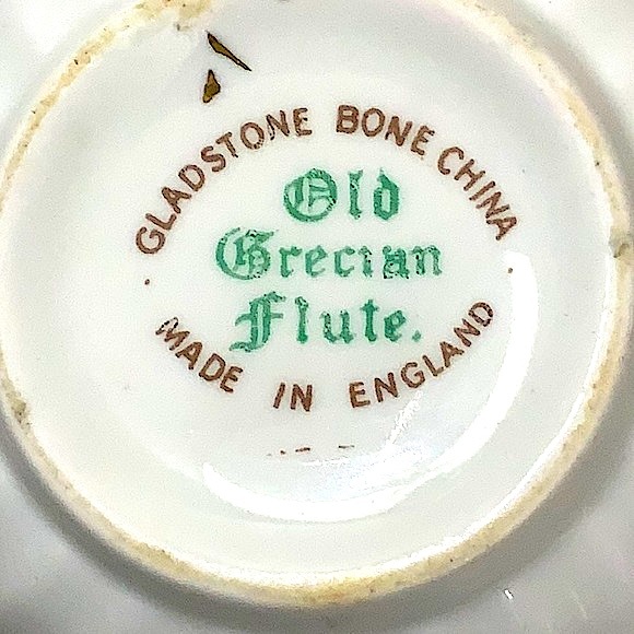OLD GRECIAN FLUTE GOLD CUP & SAUCER SET VINTAGE GLADSTONE MADE IN ENGLAND BONE - Picture 13 of 16